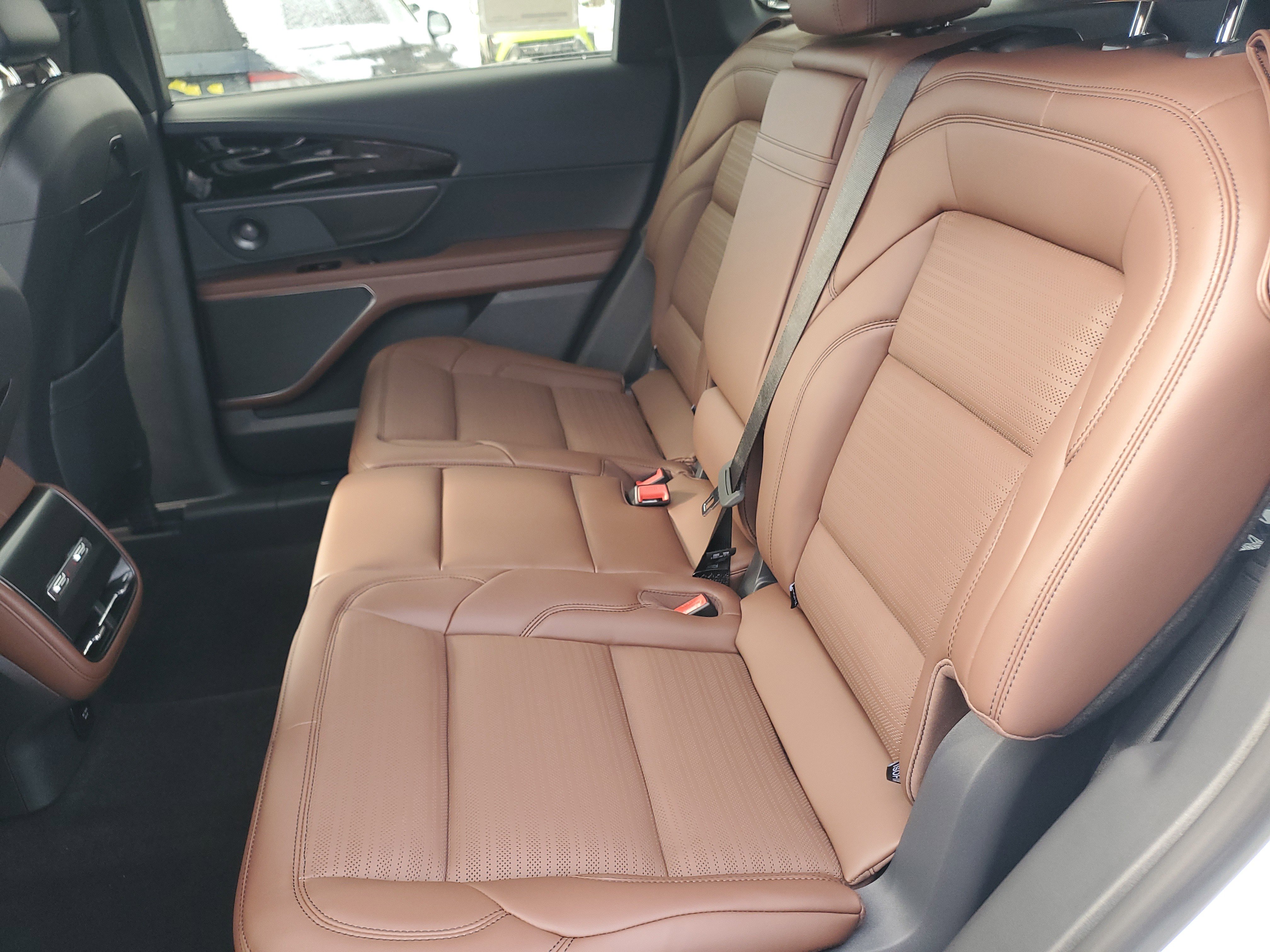 New 2026 Lincoln Nautilus Reserve w/ Jet Appearance Package image 31