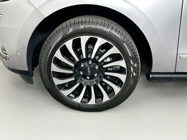 Certified 2024 Lincoln Navigator L Black Label AWD/4WD image 37