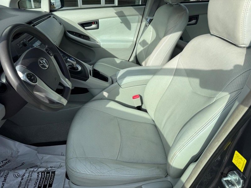 Used 2010 Toyota Prius One image 16
