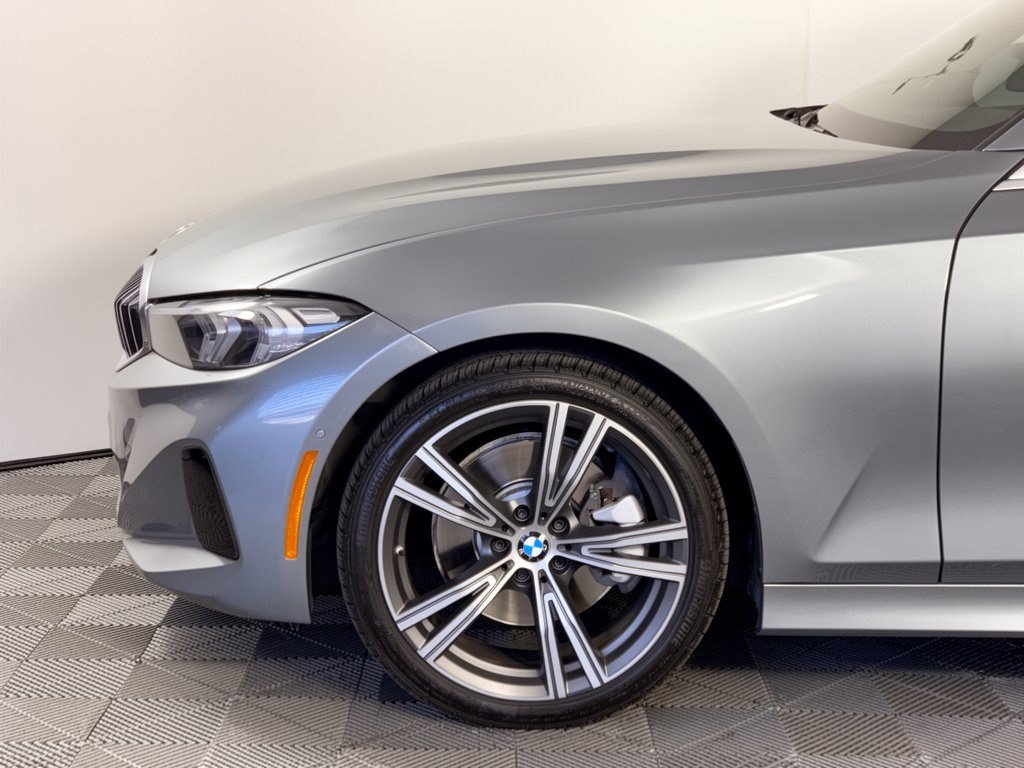 Used 2024 BMW 330i Sedan w/ Convenience Package RWD image 13