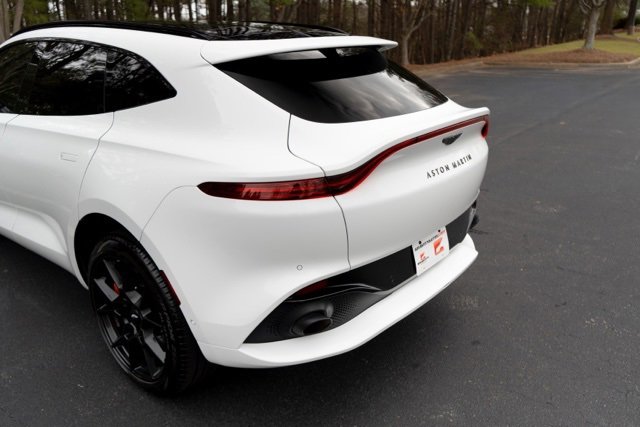Used 2022 Aston Martin DBX image 15