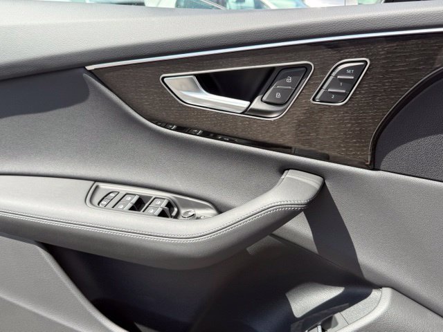 New 2026 Audi Q8 Premium Plus AWD/4WD image 22