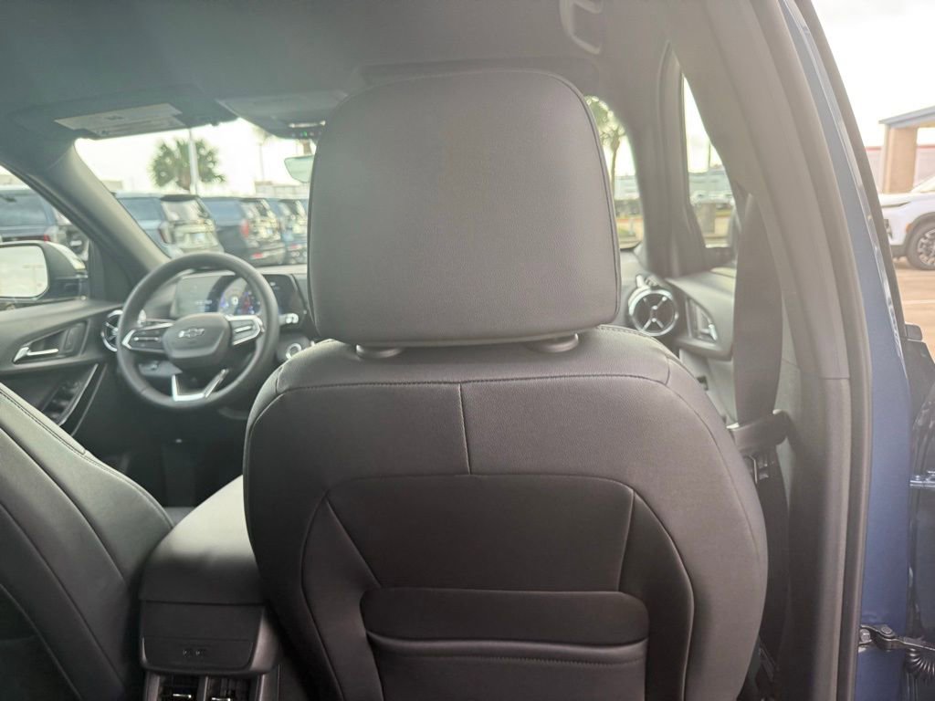 New 2026 Chevrolet Equinox LT w/ Convenience Package II image 39