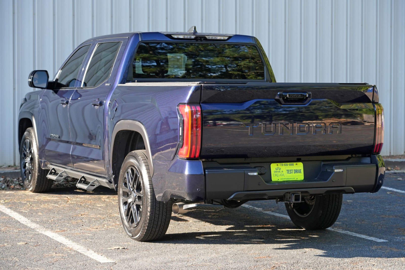 Used 2025 Toyota Tundra Limited AWD/4WD image 54