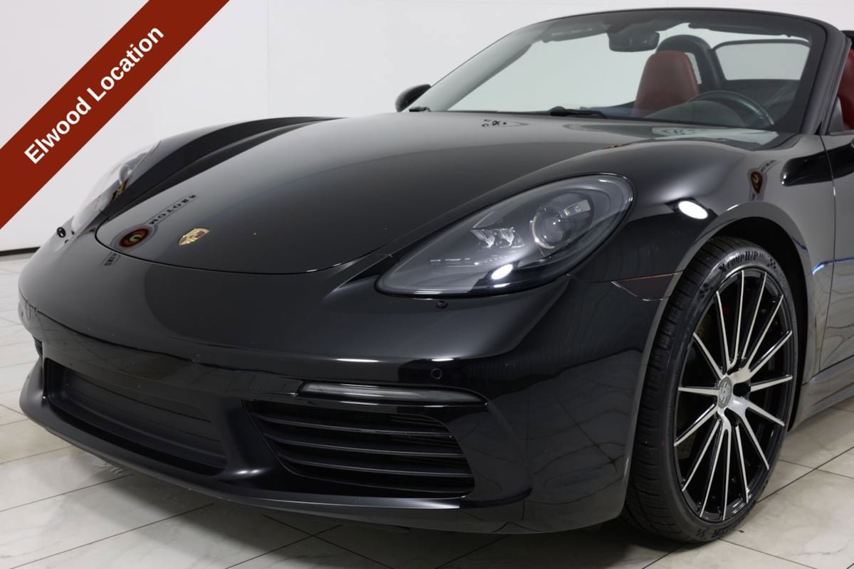 Used 2018 Porsche 718 Boxster RWD image 45