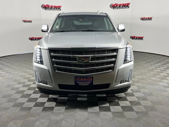 Used 2018 Cadillac Escalade ESV Luxury w/ LPO, Radiant Package image 3
