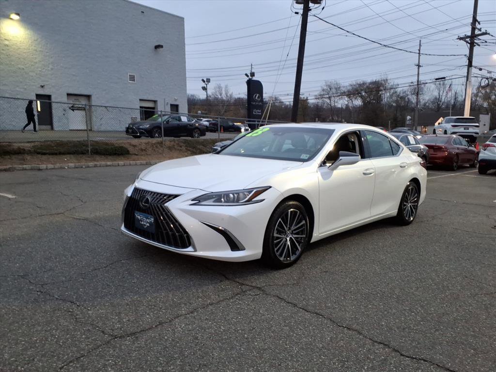 Certified 2023 Lexus ES 350 w/ Premium Package image 3