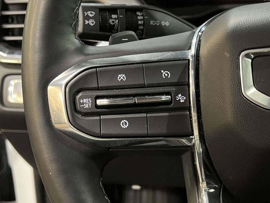 Used 2025 GMC Acadia Elevation FWD image 23