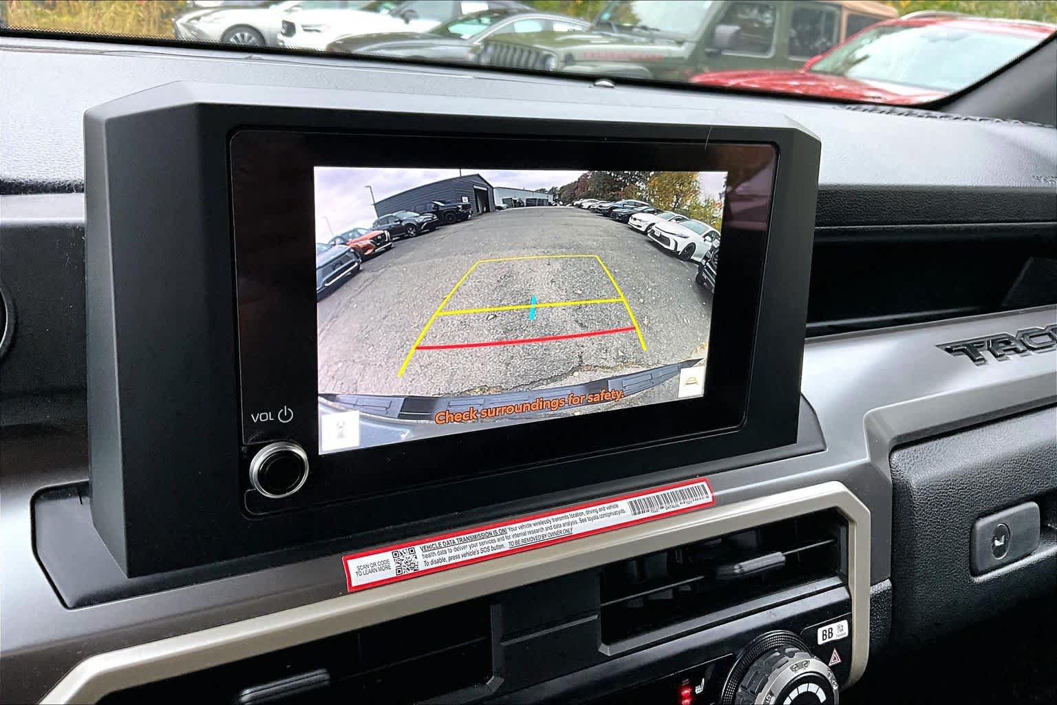 Certified 2025 Toyota Tacoma SR5 AWD/4WD image 27