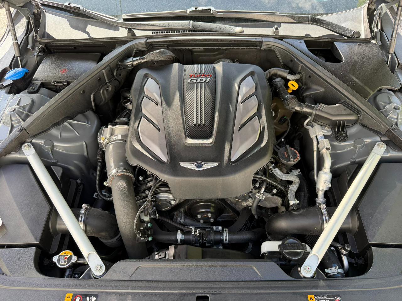 Used 2020 Genesis G90 3.3T Premium image 19