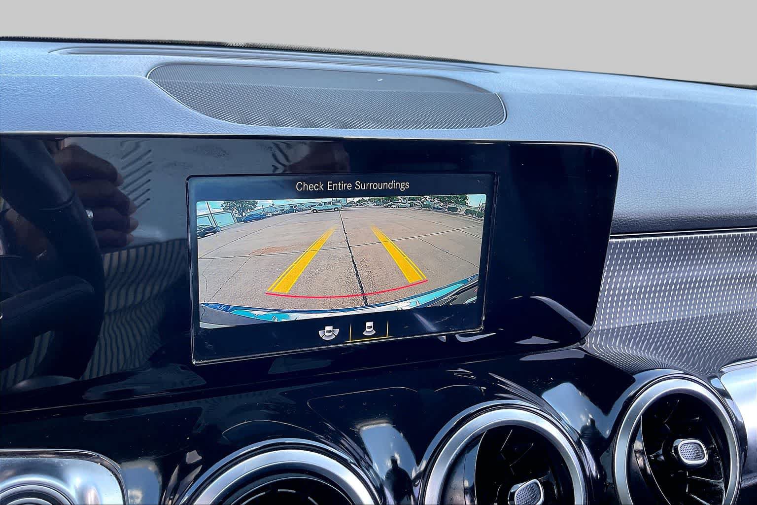 Used 2020 Mercedes-Benz GLB 250 4MATIC image 24