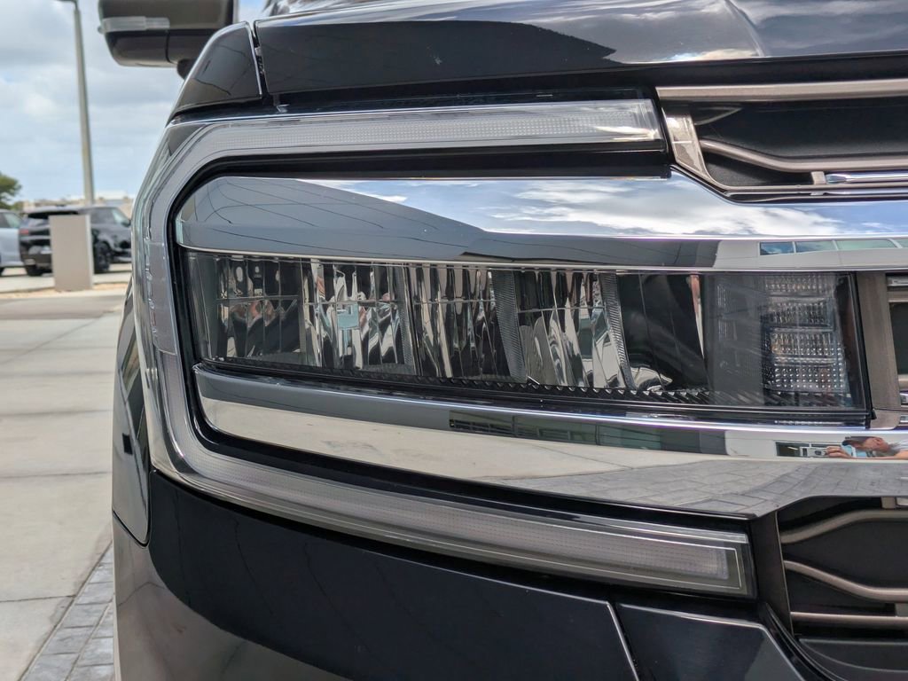 Used 2023 Ford Expedition King Ranch image 11