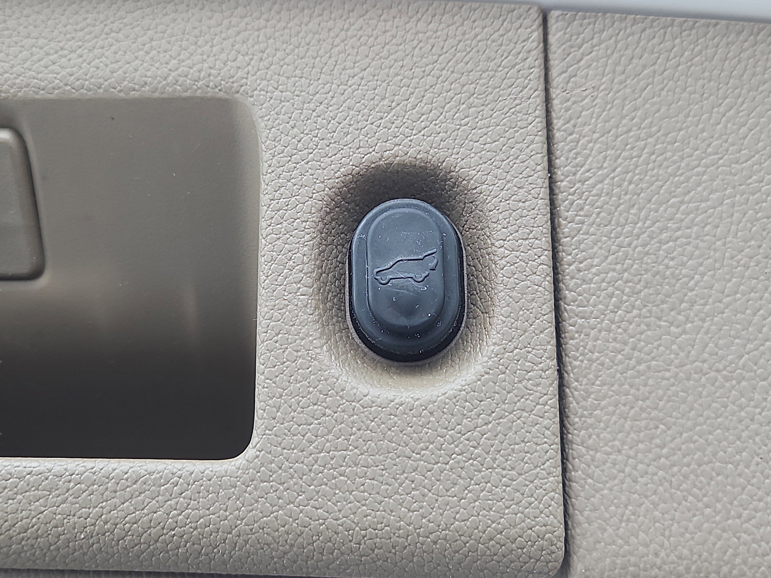 Used 2017 Chevrolet Tahoe LT image 20