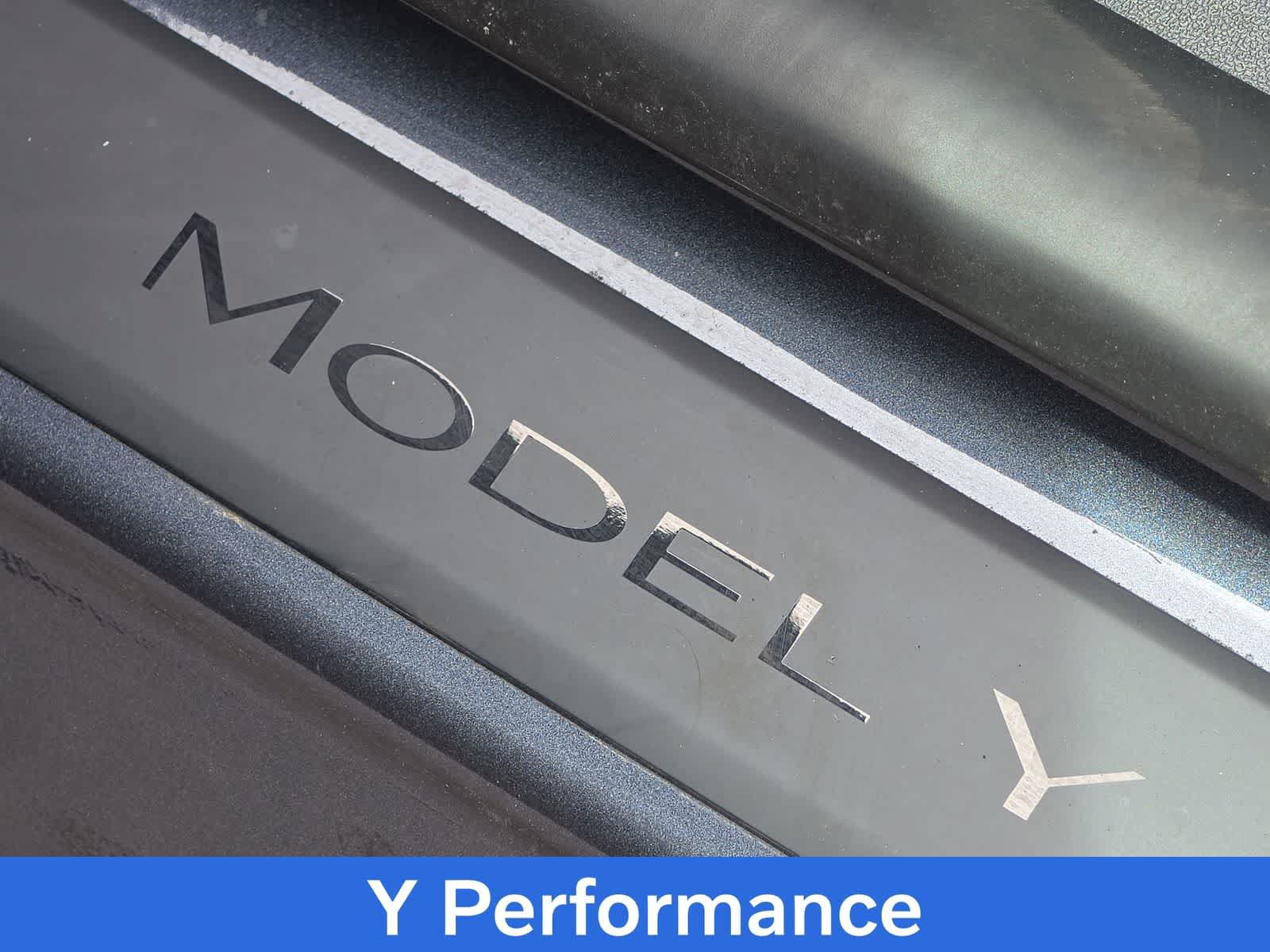 Used 2022 Tesla Model Y Performance AWD/4WD image 11