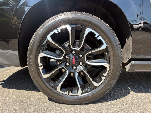 Certified 2023 GMC Yukon XL Denali w/ Denali Reserve Package AWD/4WD image 17