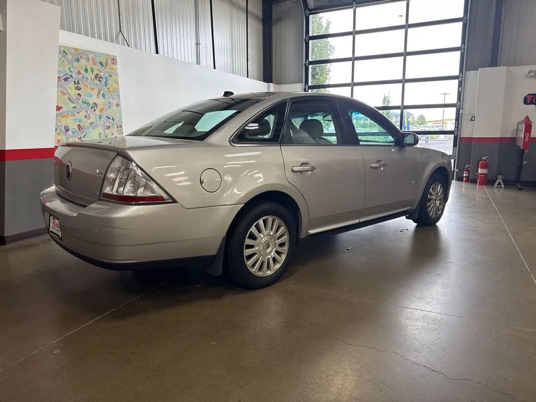Used 2008 Mercury Sable AWD Sedan image 16