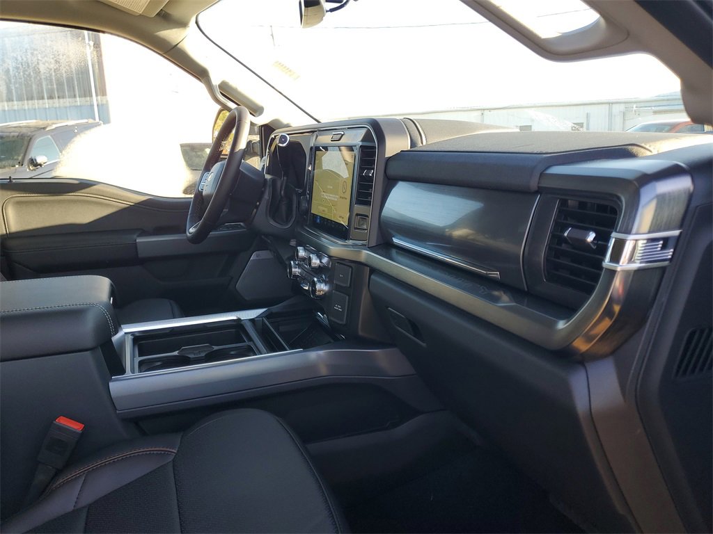 New 2025 Ford F250 Lariat w/ Lariat Ultimate Package image 31