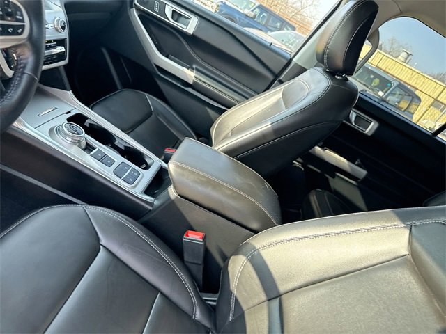 Certified 2022 Ford Explorer XLT w/ Equipment Group 202A image 26