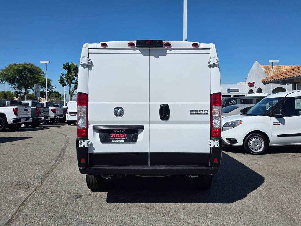 Used 2025 RAM ProMaster 2500 w/ Convenience Group FWD image 7