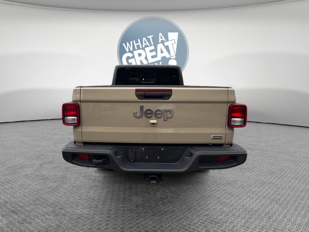 Certified 2022 Jeep Gladiator Overland w/ Popular Equipment Package AWD/4WD image 5