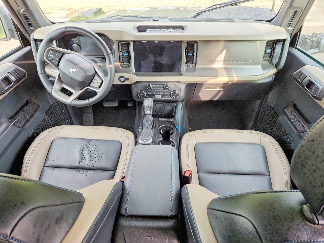 Used 2024 Ford Bronco Wildtrak AWD/4WD image 7