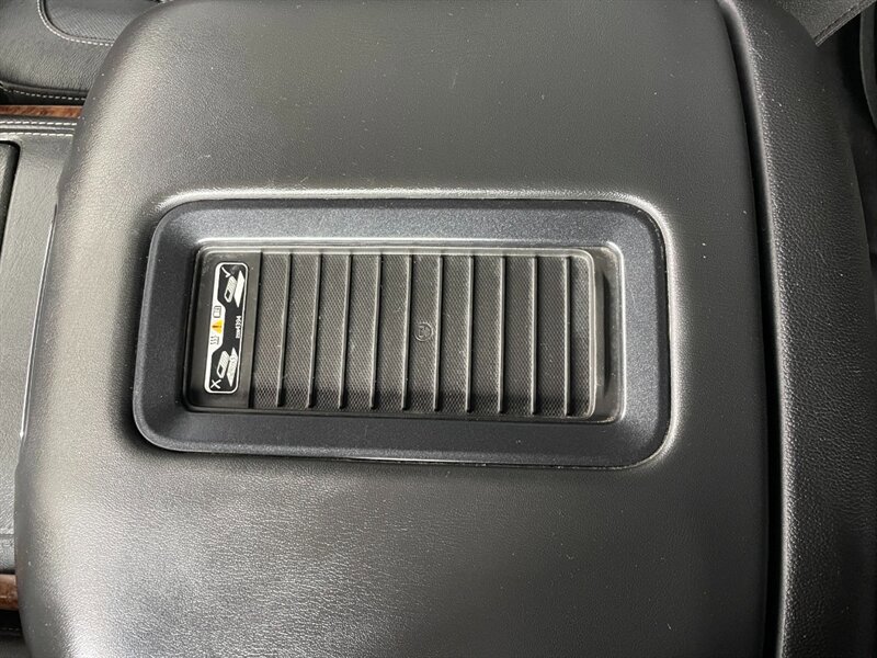 Used 2020 Chevrolet Suburban Premier image 42