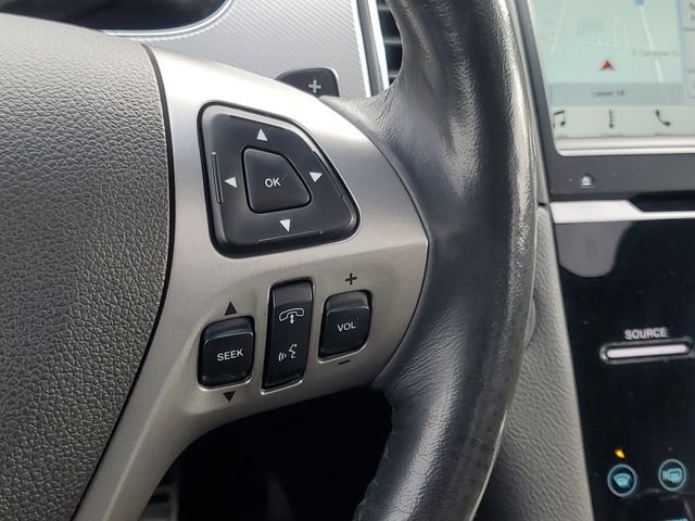 Used 2018 Ford Taurus SHO image 12