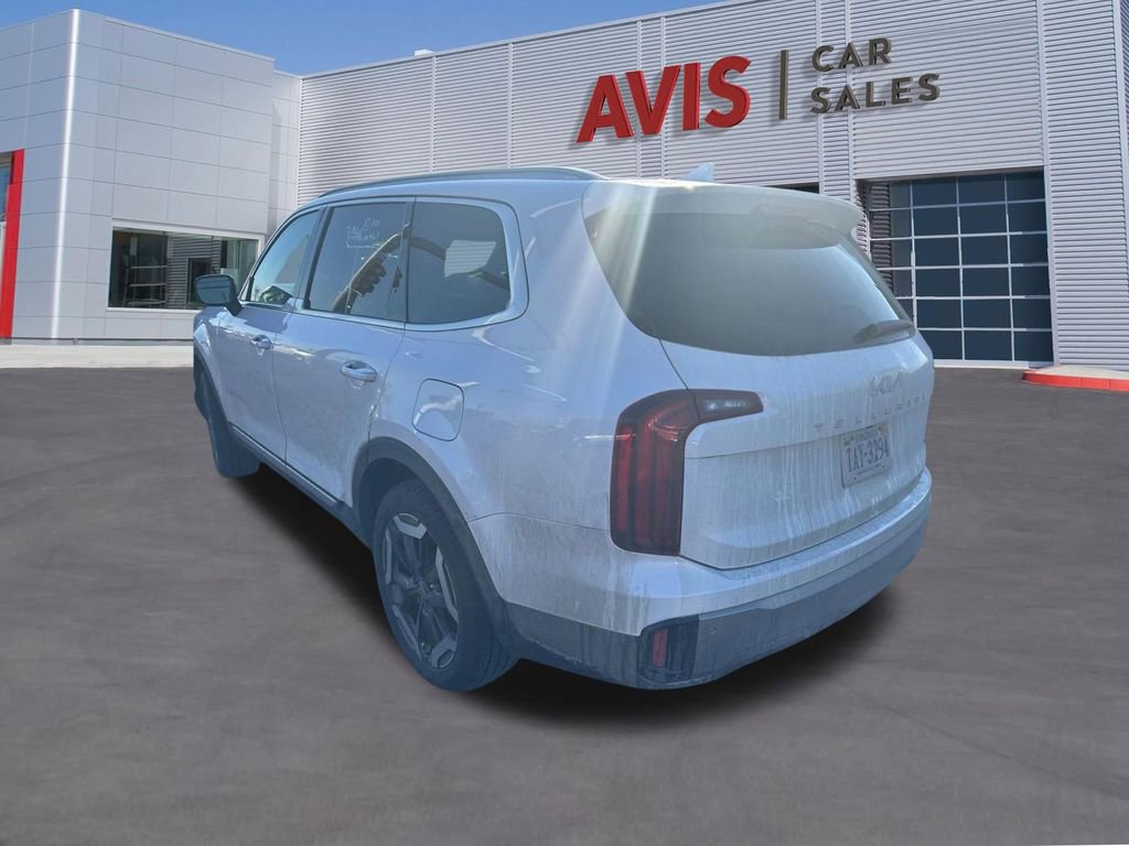 Used 2025 Kia Telluride S image 5