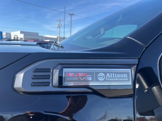 Used 2024 GMC Sierra 2500 AT4 w/ AT4 Preferred Package image 11