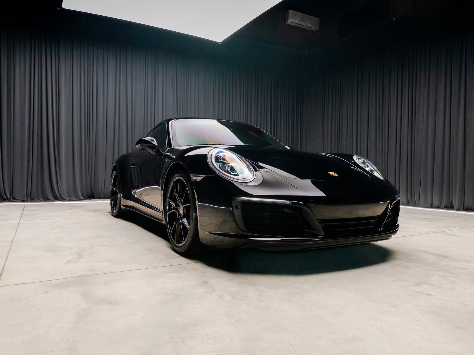 Used 2018 Porsche 911 Carrera 4S image 16