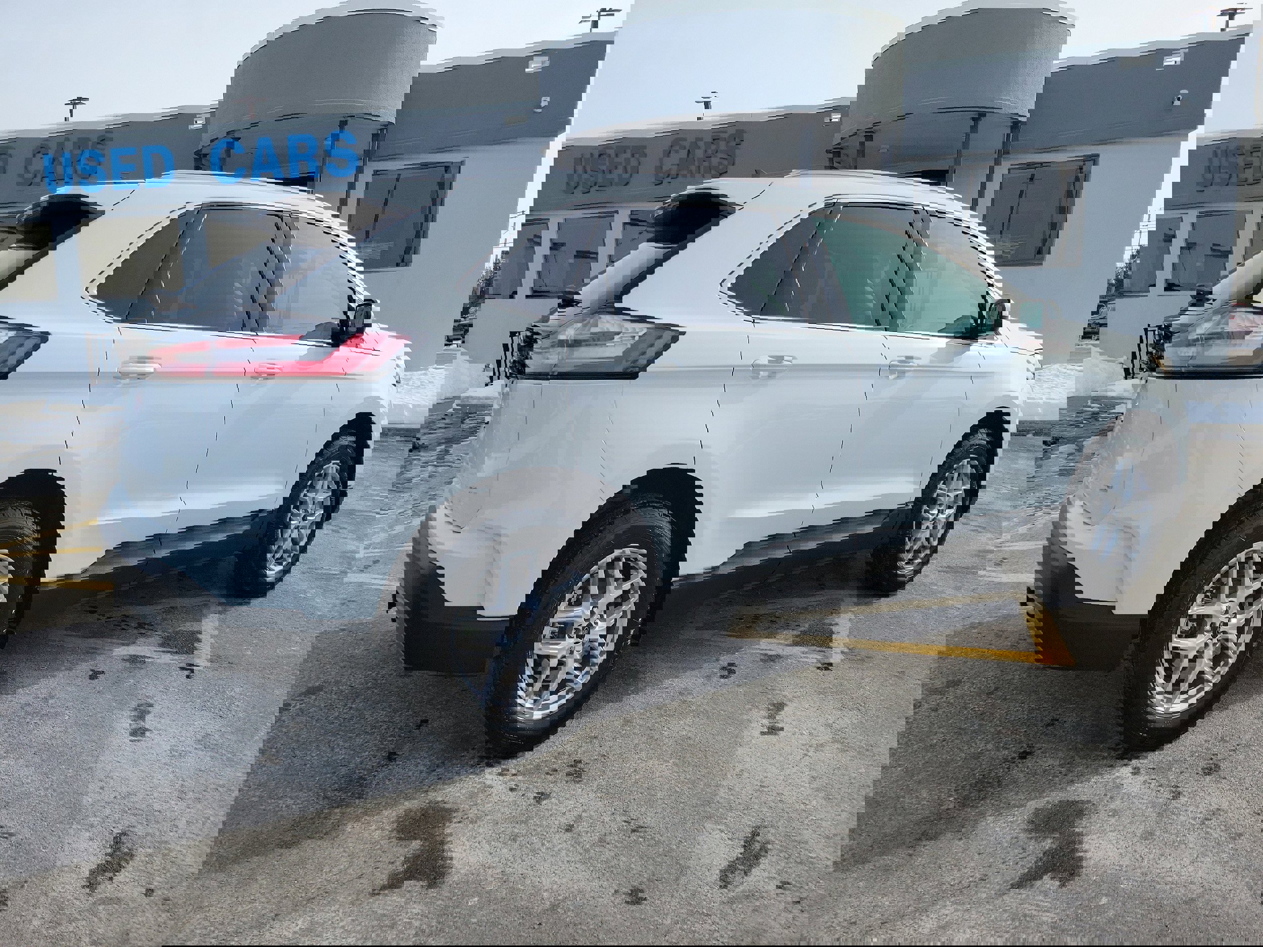 Used 2024 Ford Edge SEL w/ Convenience Package image 4