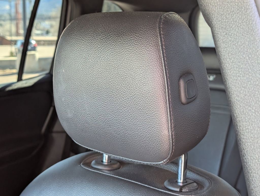 Certified 2021 Mercedes-Benz GLB 250 4MATIC image 7