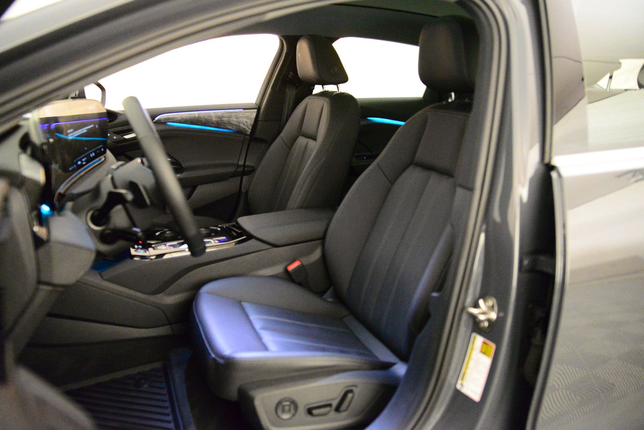 Certified 2025 Audi A6 e-tron Premium Plus w/ Premium Plus image 4