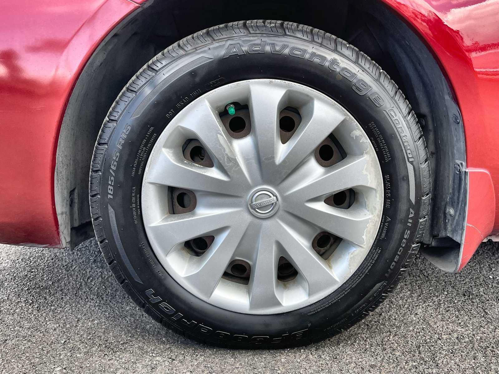 Used 2014 Nissan Versa SV FWD image 18