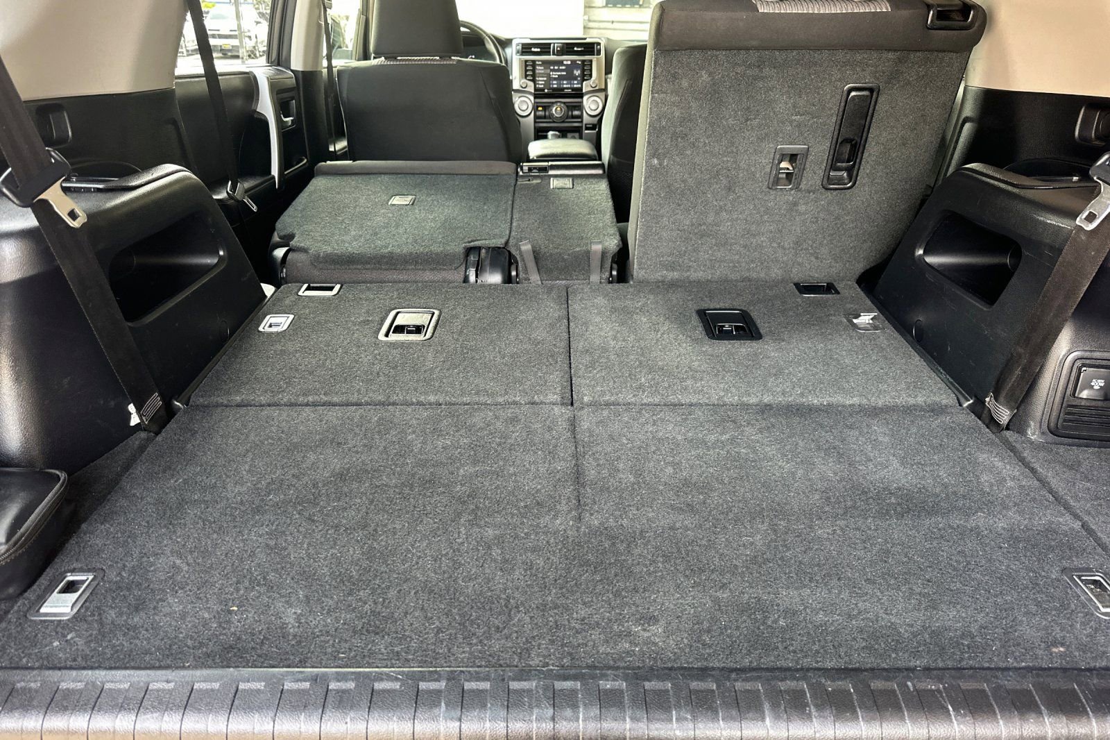 Used 2024 Toyota 4Runner SR5 AWD/4WD image 18