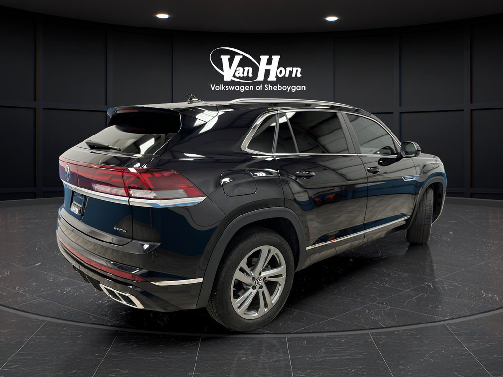 Used 2024 Volkswagen Atlas Cross Sport SEL R-Line AWD/4WD image 7
