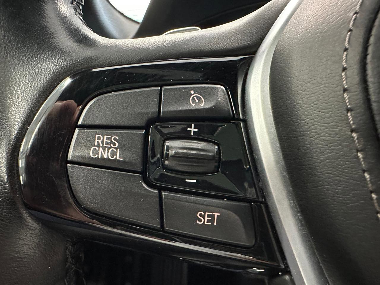 Used 2019 BMW 530i w/ Convenience Package RWD image 34