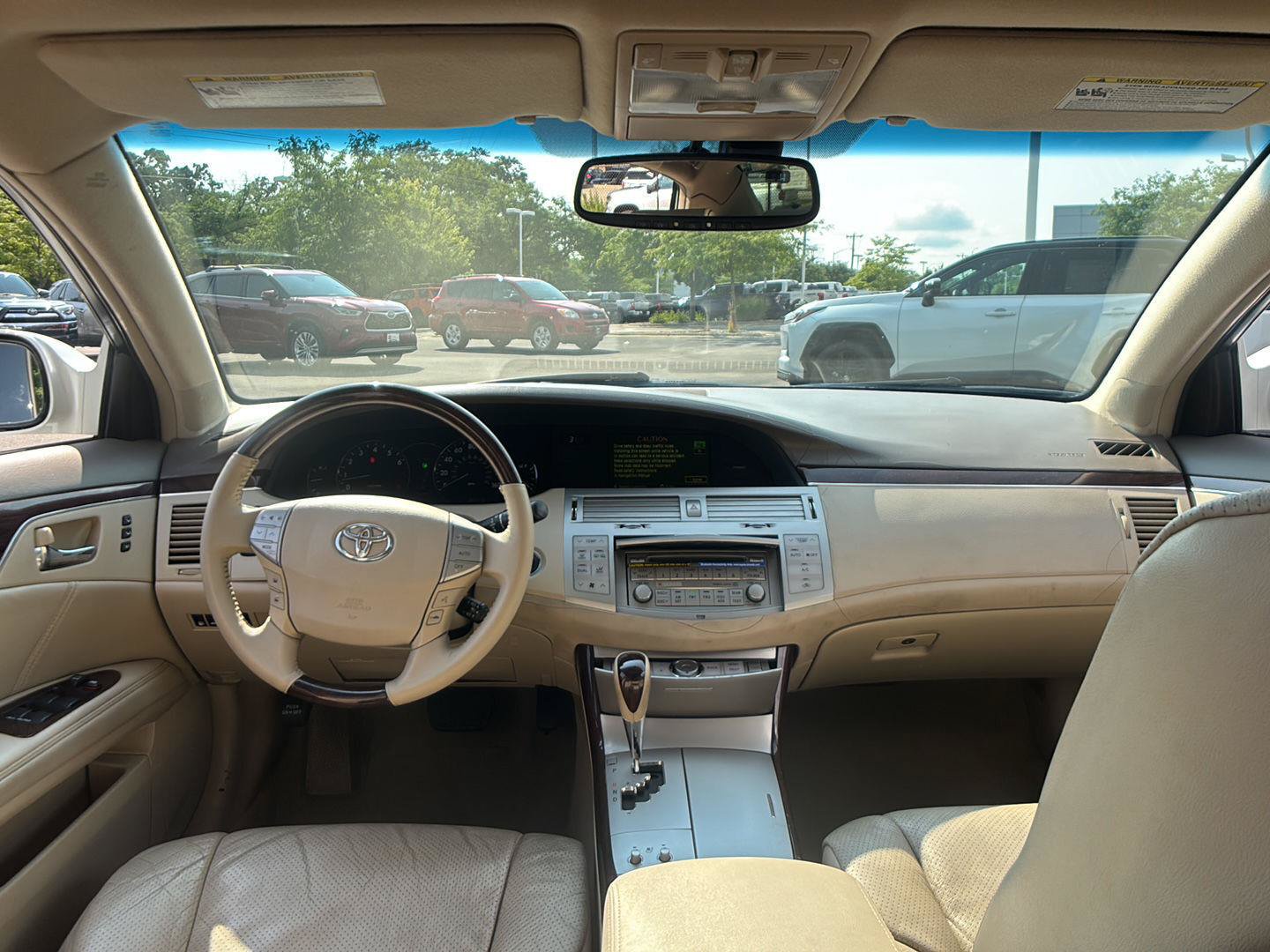 Used 2010 Toyota Avalon Limited FWD image 23