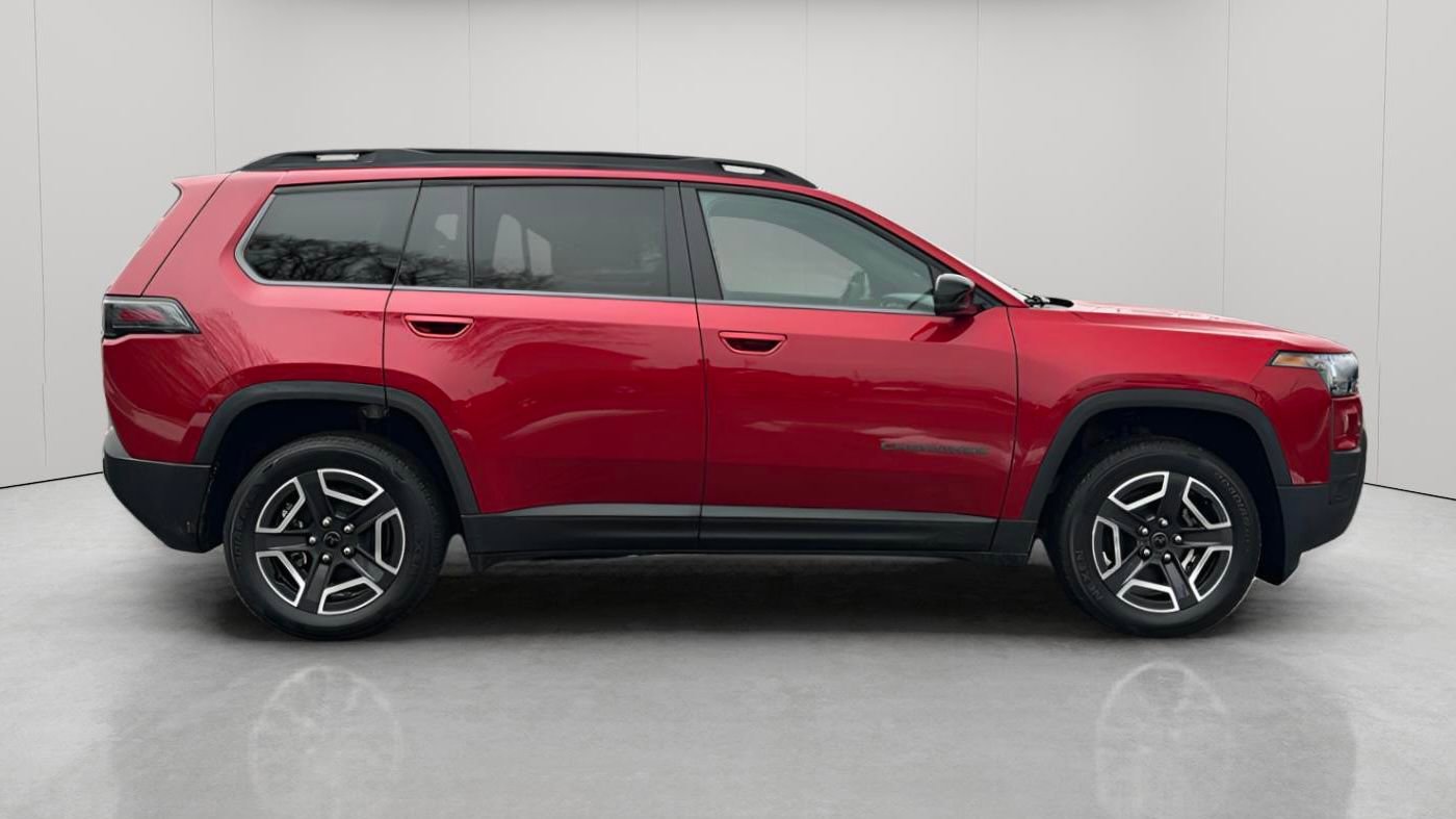 New 2026 Jeep Cherokee Limited image 3