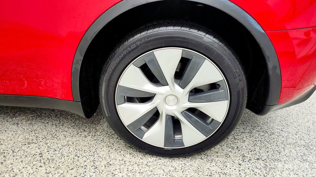 Used 2022 Tesla Model Y Long Range AWD/4WD image 9