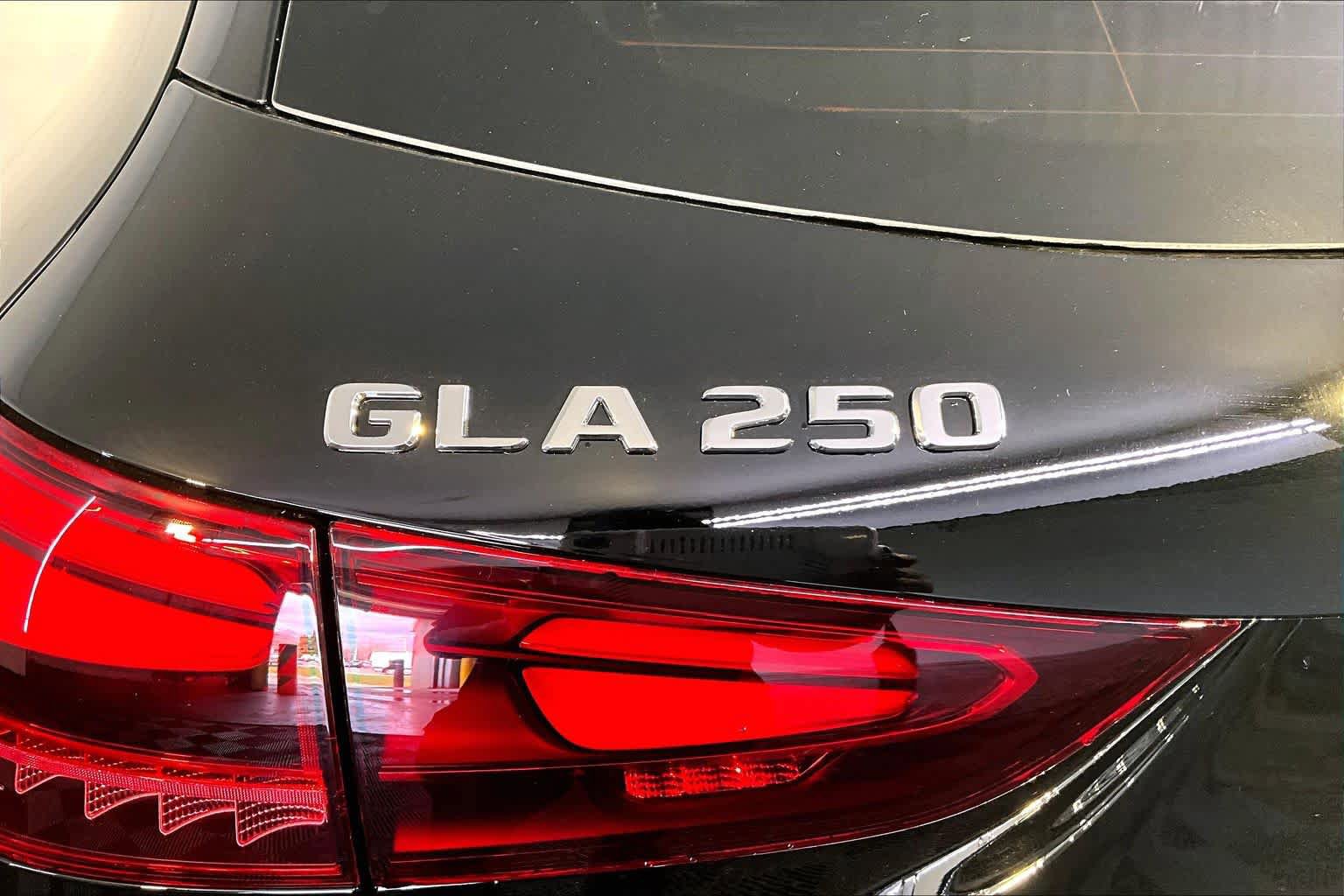 New 2026 Mercedes-Benz GLA 250 4MATIC image 6