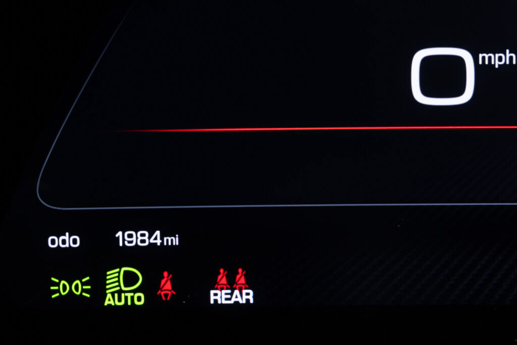 Used 2025 Ferrari Purosangue AWD/4WD image 38