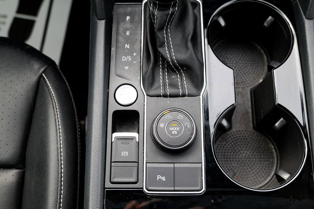 Used 2022 Volkswagen Atlas SE image 53