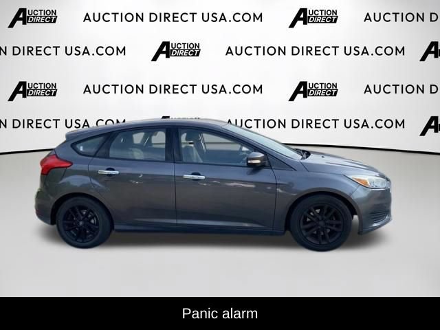 Used 2015 Ford Focus SE w/ SE Cold Weather Package FWD image 6