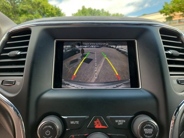 Used 2018 Jeep Grand Cherokee Laredo RWD image 13