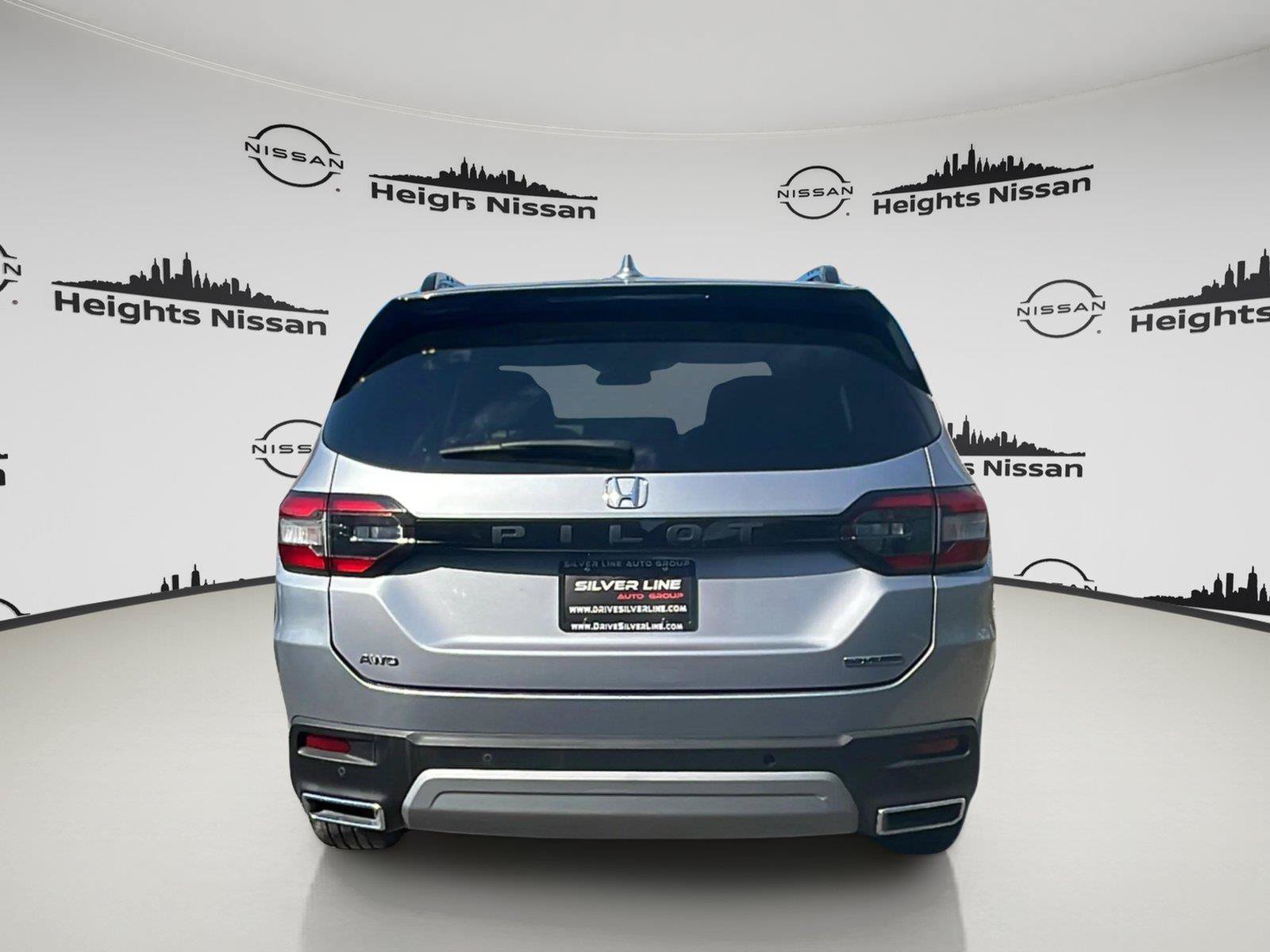 Used 2023 Honda Pilot Touring image 7