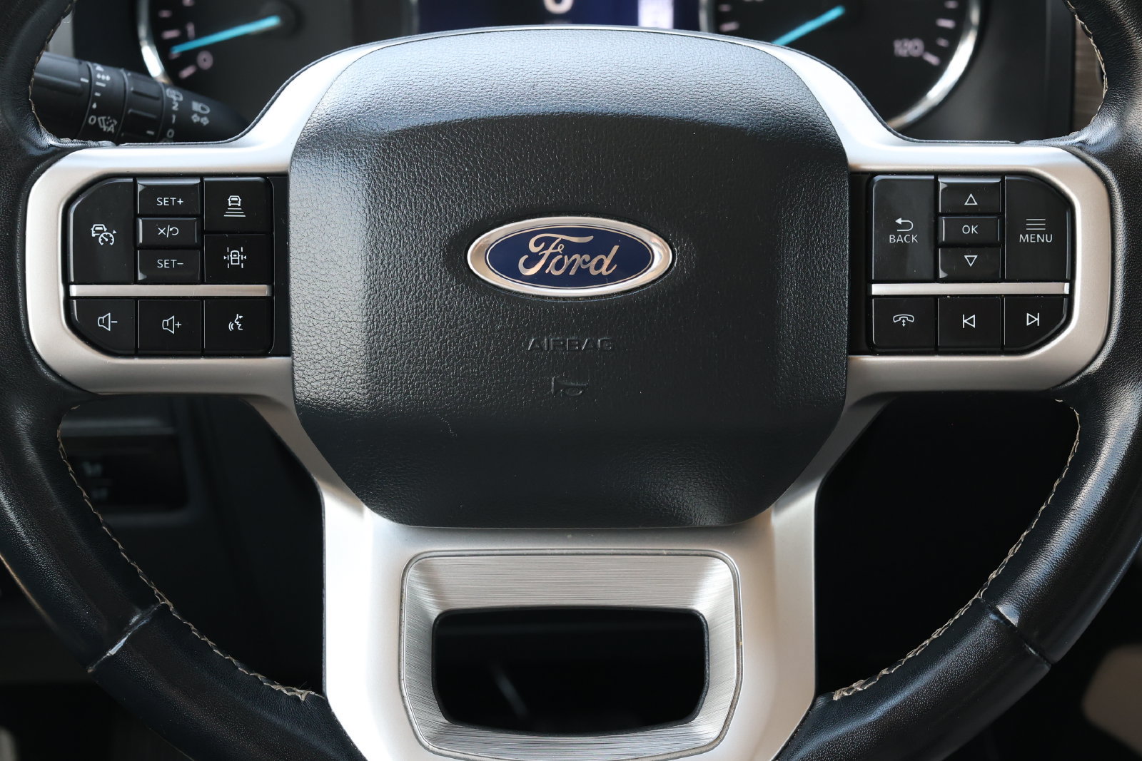 Used 2024 Ford Expedition Limited RWD image 18