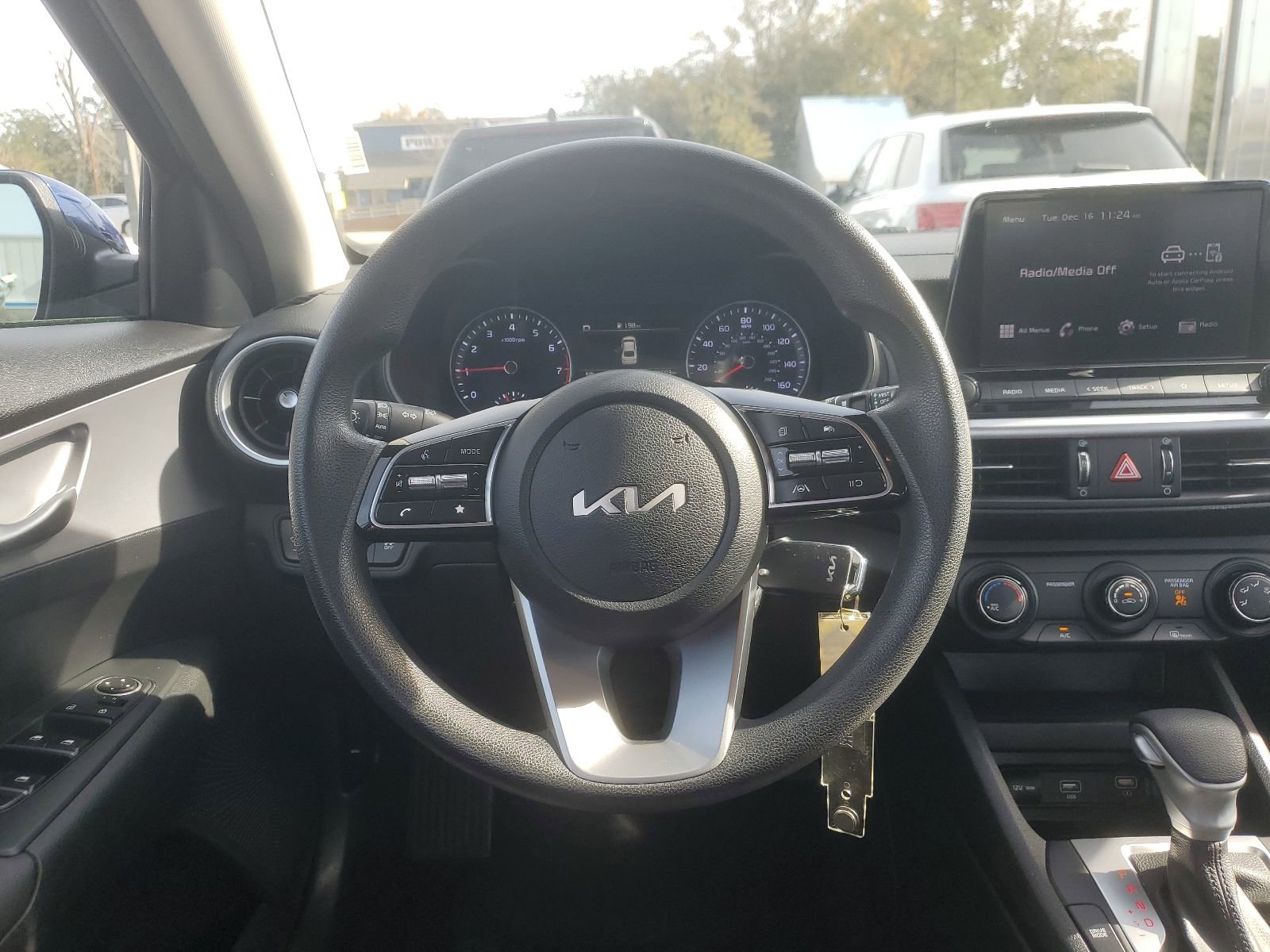 Used 2024 Kia Forte LXS image 11