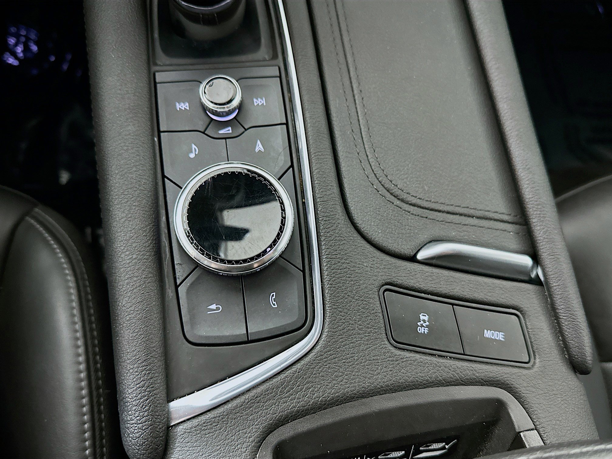 Used 2022 Cadillac XT6 Premium Luxury w/ Technology Package image 20