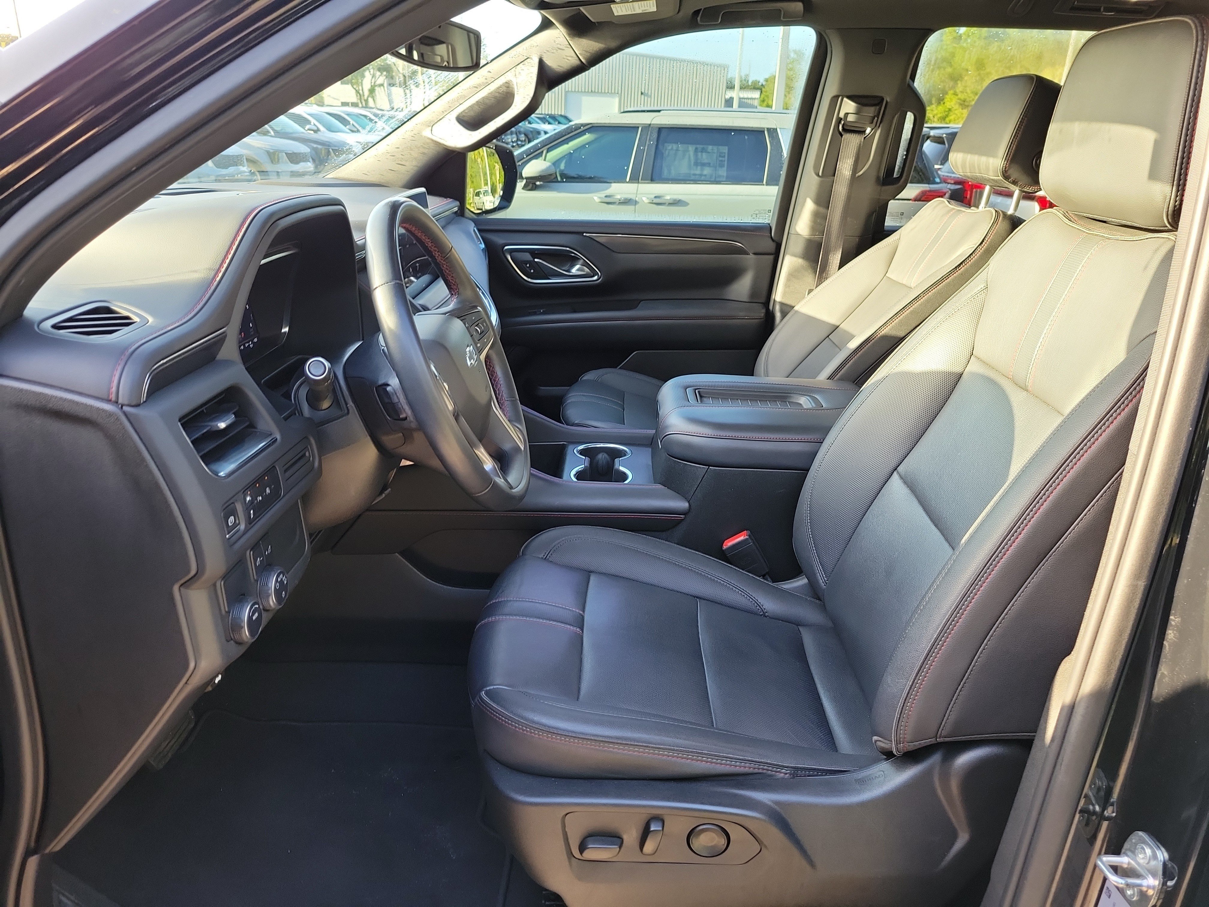 Used 2023 Chevrolet Suburban RST RWD image 21